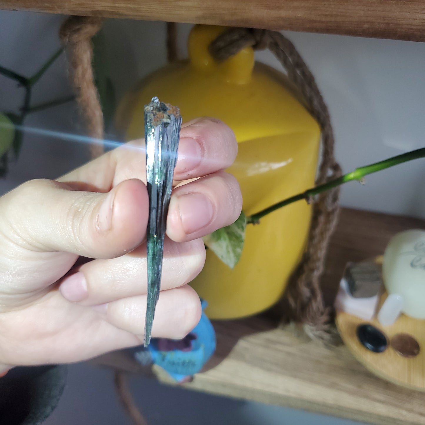 Vivianite helps digestion, trauma, is an anti-inflammatory and brings energy