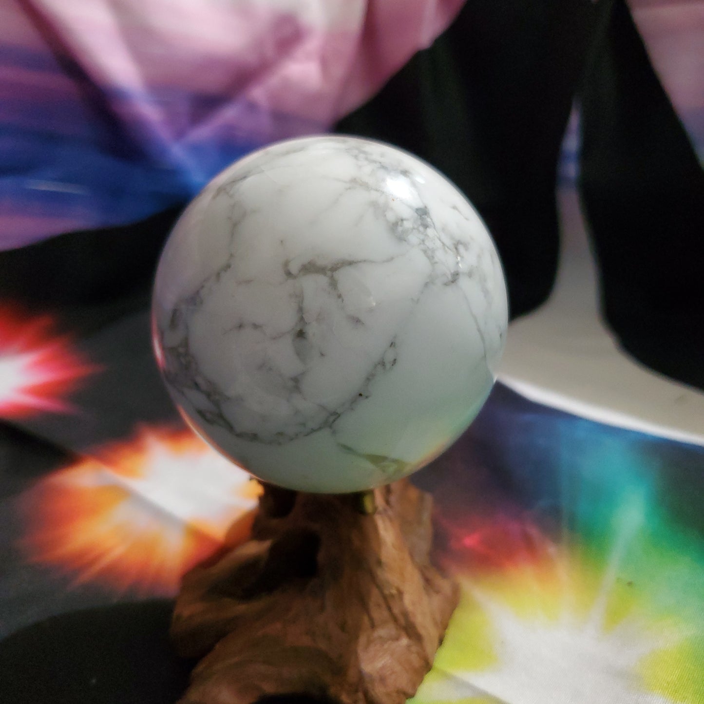 Howlite sphere