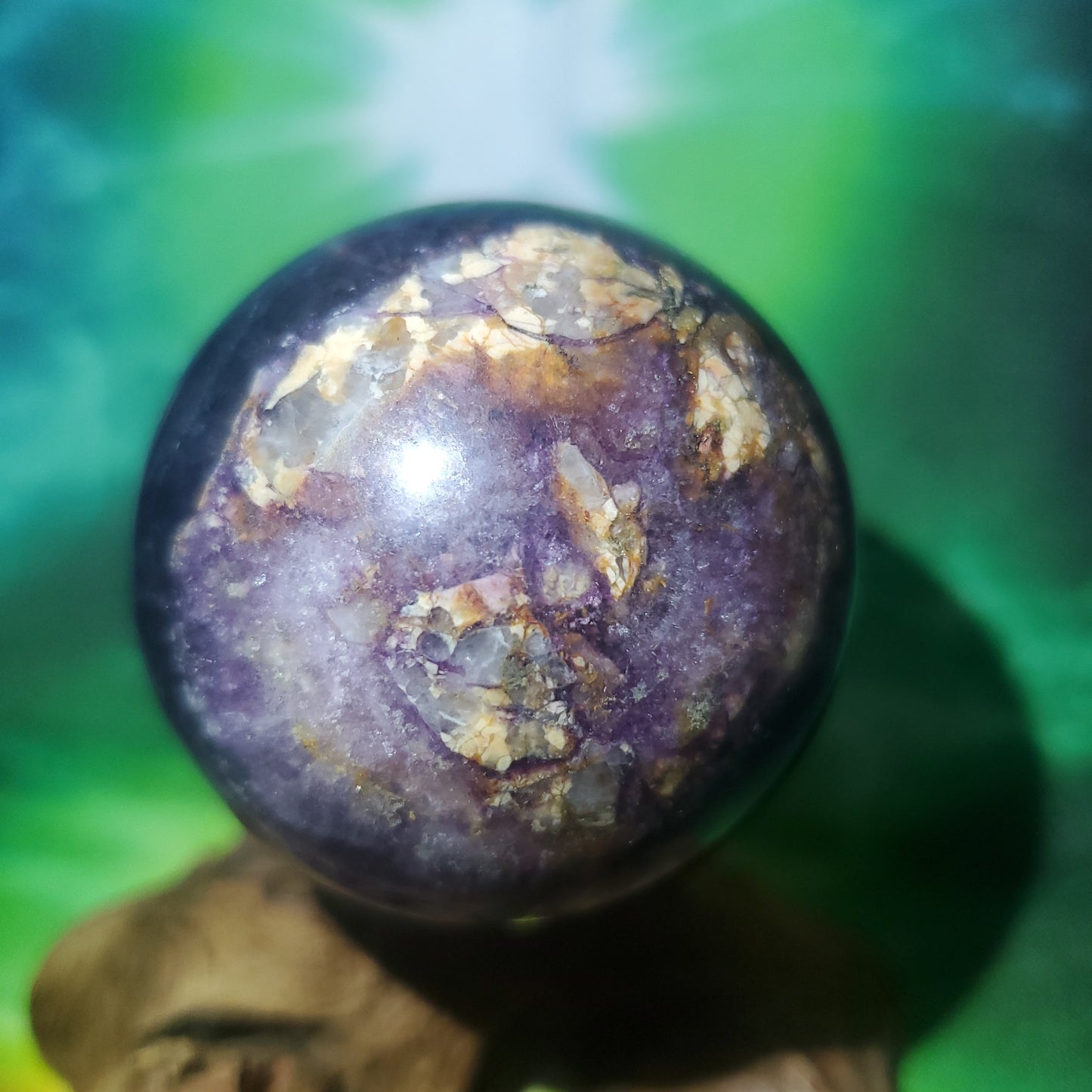 Fluorite root sphere