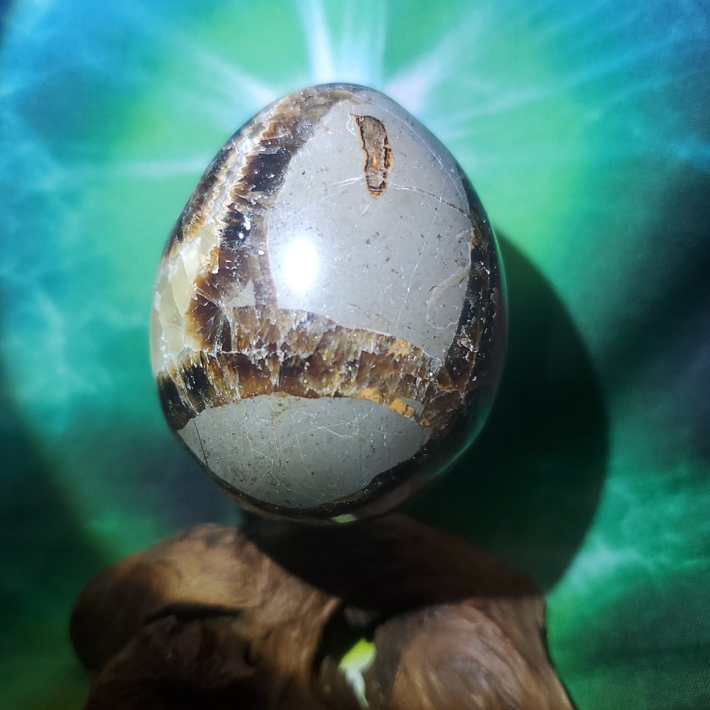 Septarian crystal egg