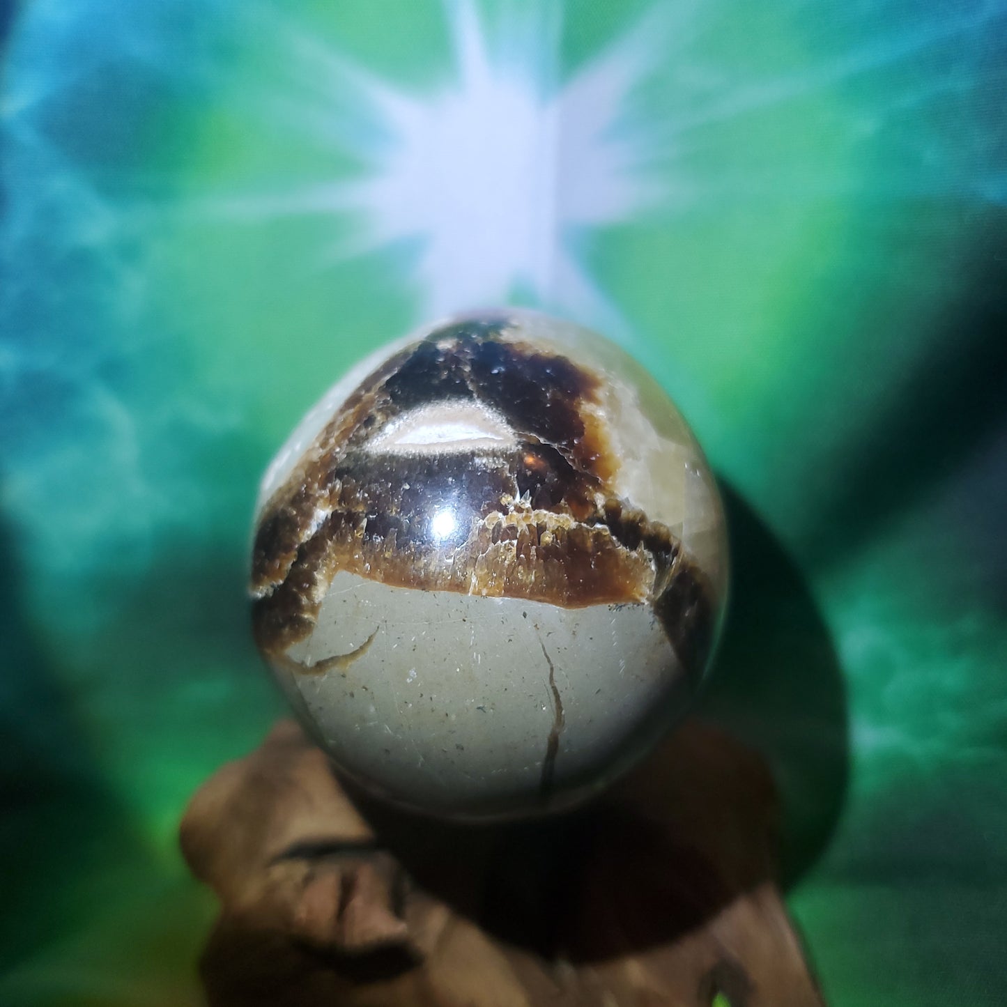 Septarian crystal egg