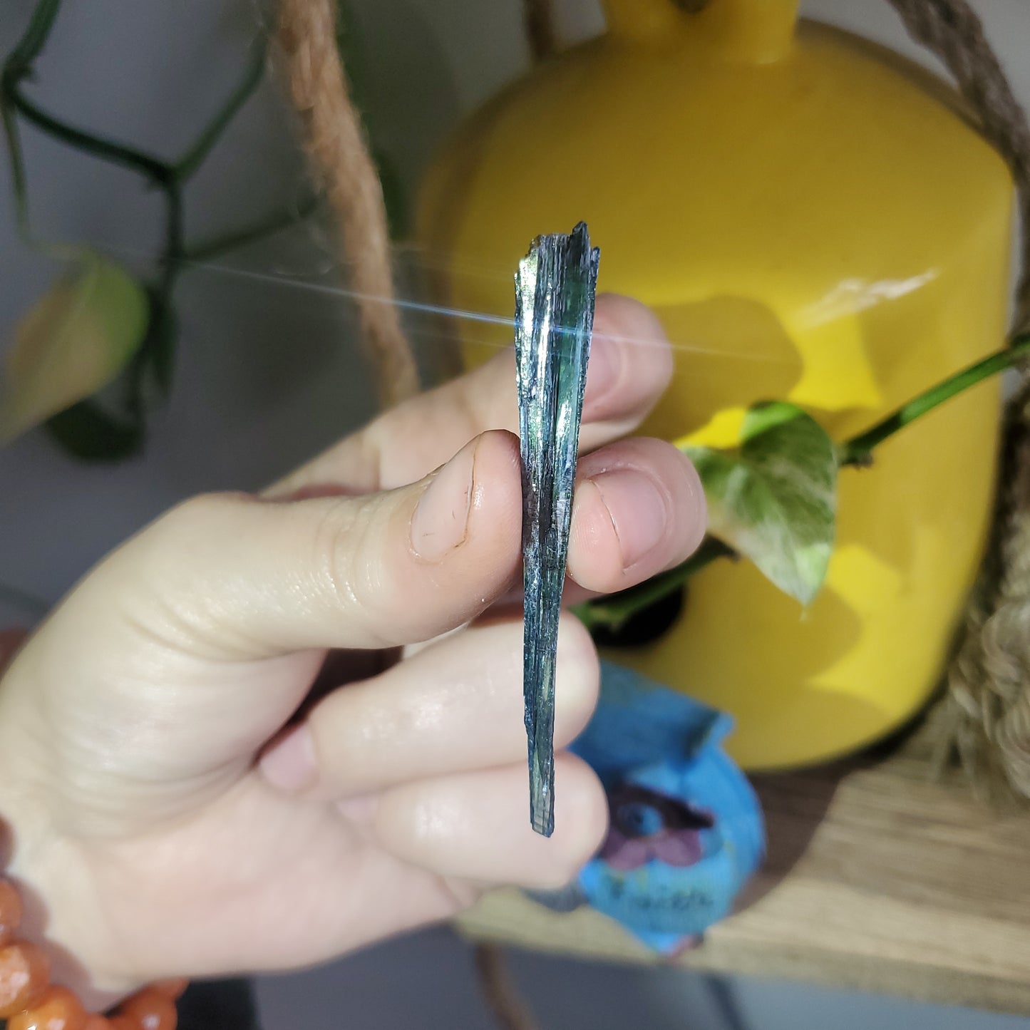 Vivianite helps digestion, trauma, is an anti-inflammatory and brings energy