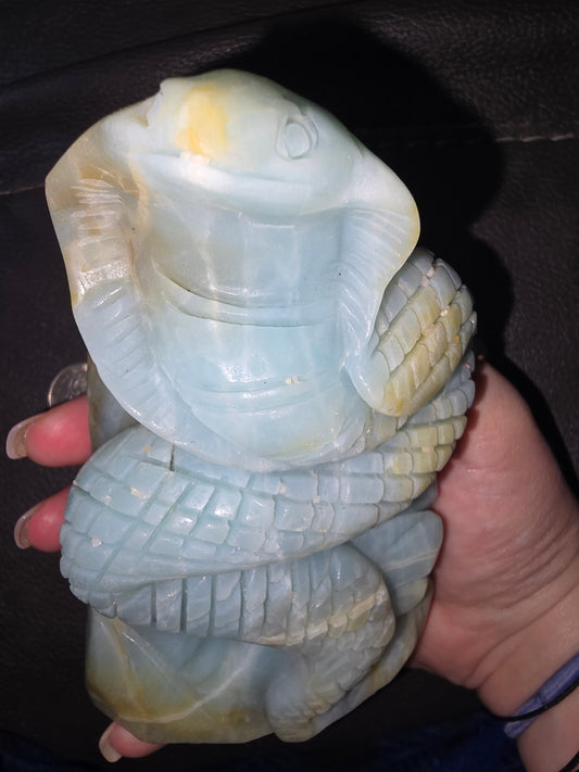 Caribbean calcite crystal snake cobra carving