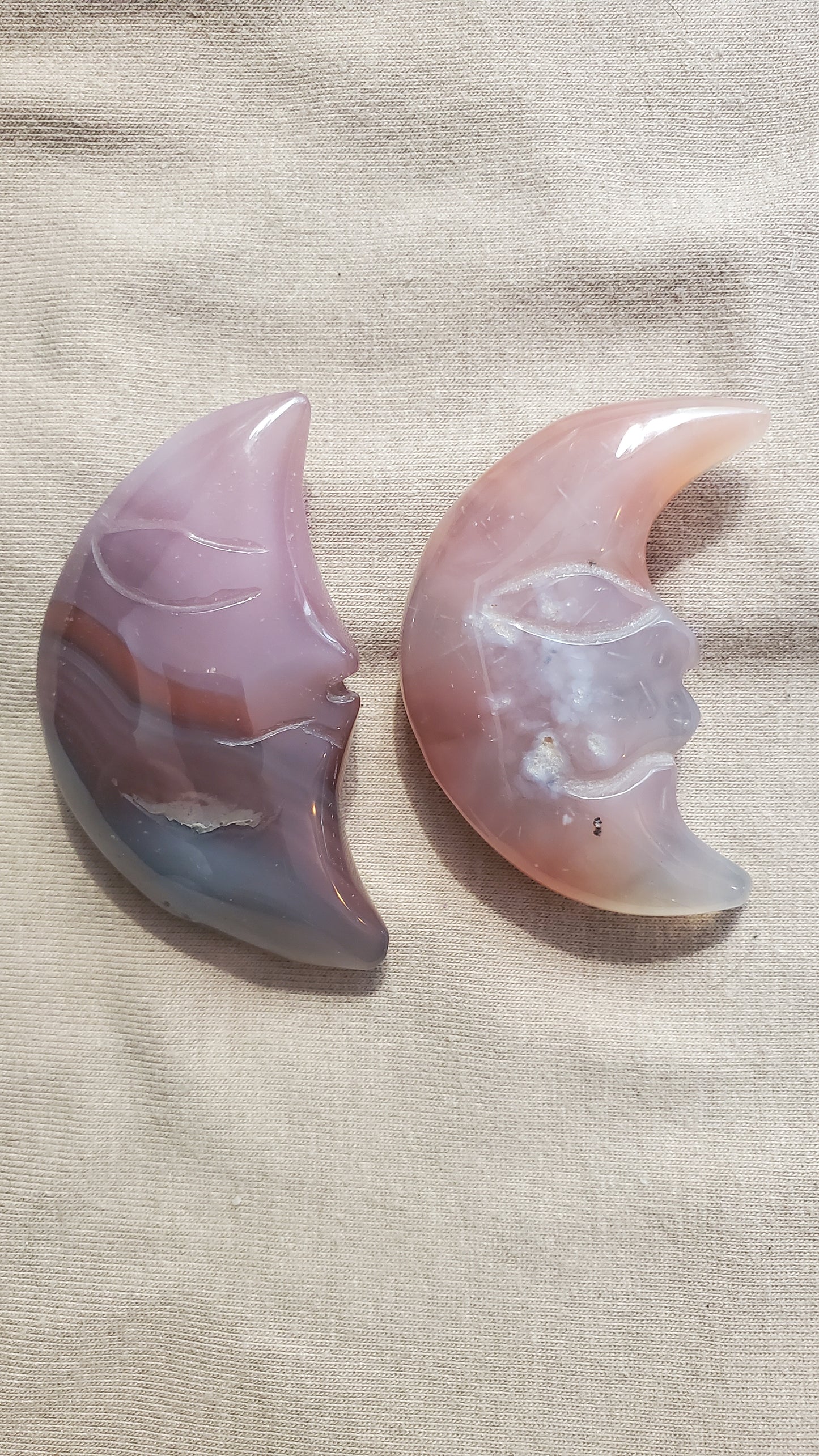 Alashan agate moon crystal carving